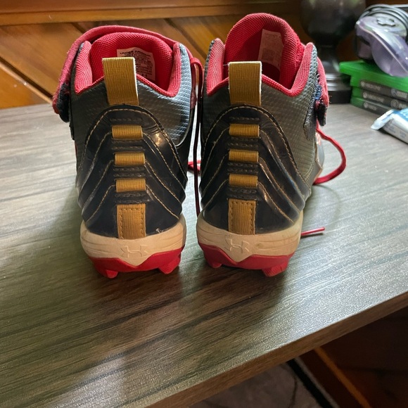 Under Armour Red Athletic Shoes - Picture 3 of 7